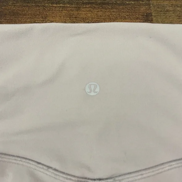 LULULEMON Align 25” High Waisted Leggings, Size 4 - Picture 7 of 9